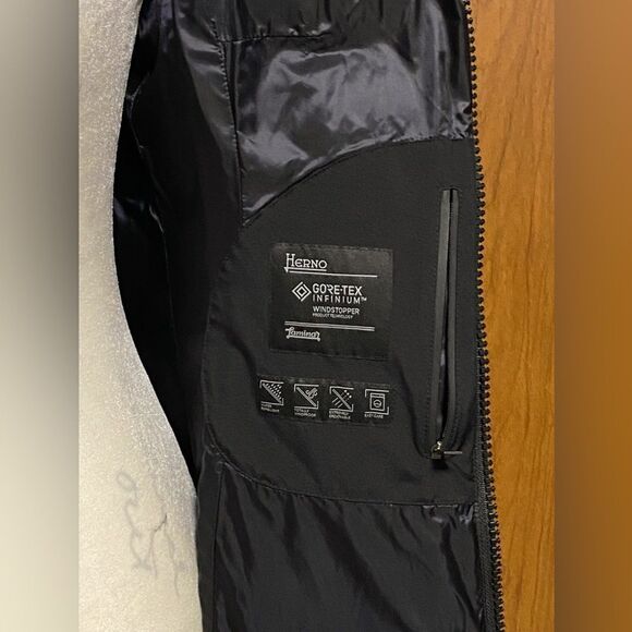 Herno Gore Fitted Windstopper Down Puffer Jacket size 40/us size 4 - Picture 11 of 13